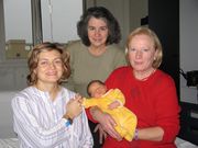 Cristina, zia Cecilia e nonna Amalia